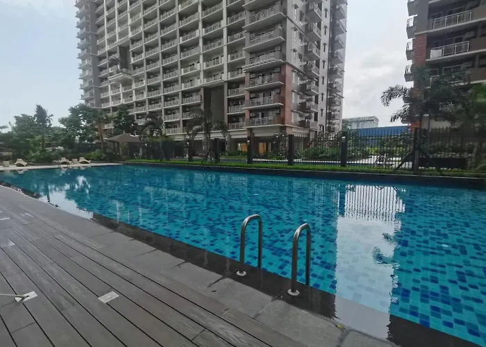 公寓 Fairlane Residences *